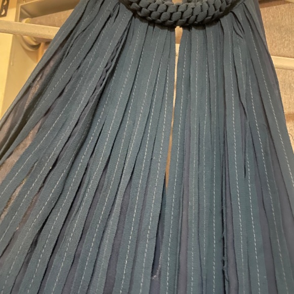 Blue tank - Picture 2 of 4